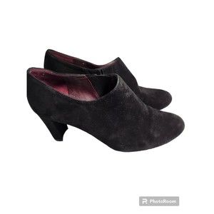 Stuart Weitzman  Women's Black Suede Ankle Booties Size US 5.5/6
